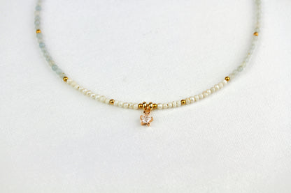Zarte Aquamarin Perlenhalskette mit Zirkonia Anhänger – Handgefertigt