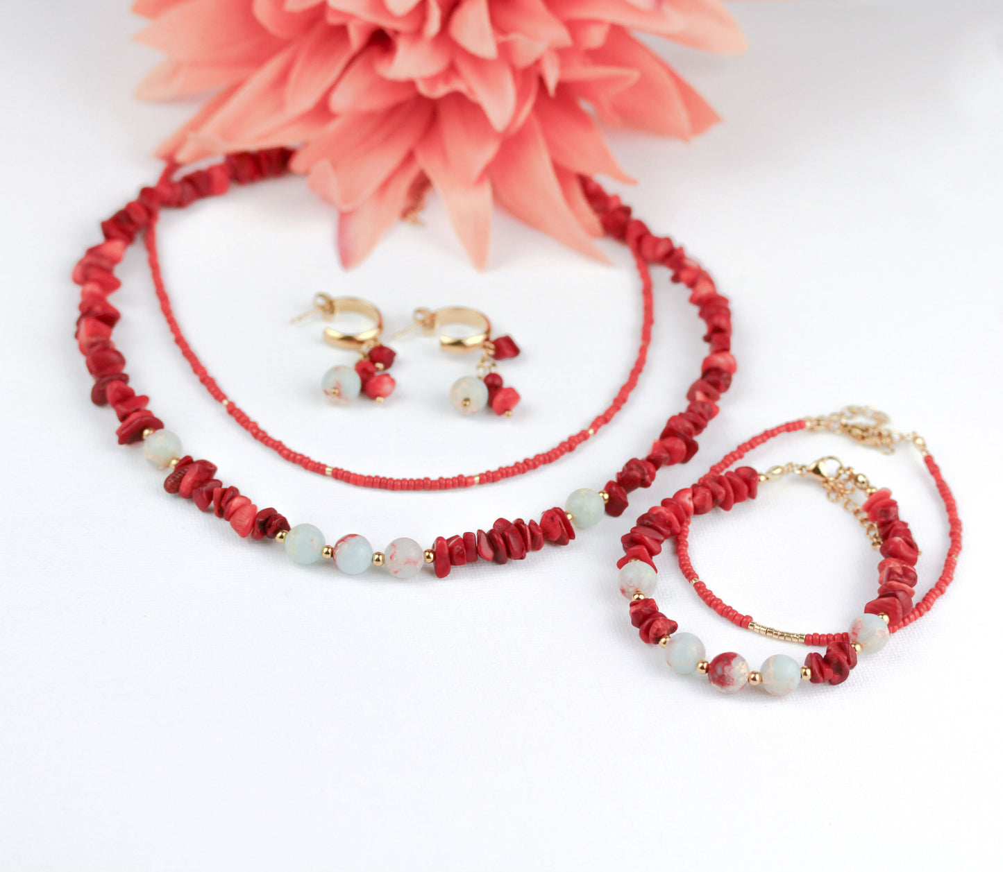 Layering Korallen Perlen Schmuckset – Kette, Armband & Ohrringe | Handgefertigt