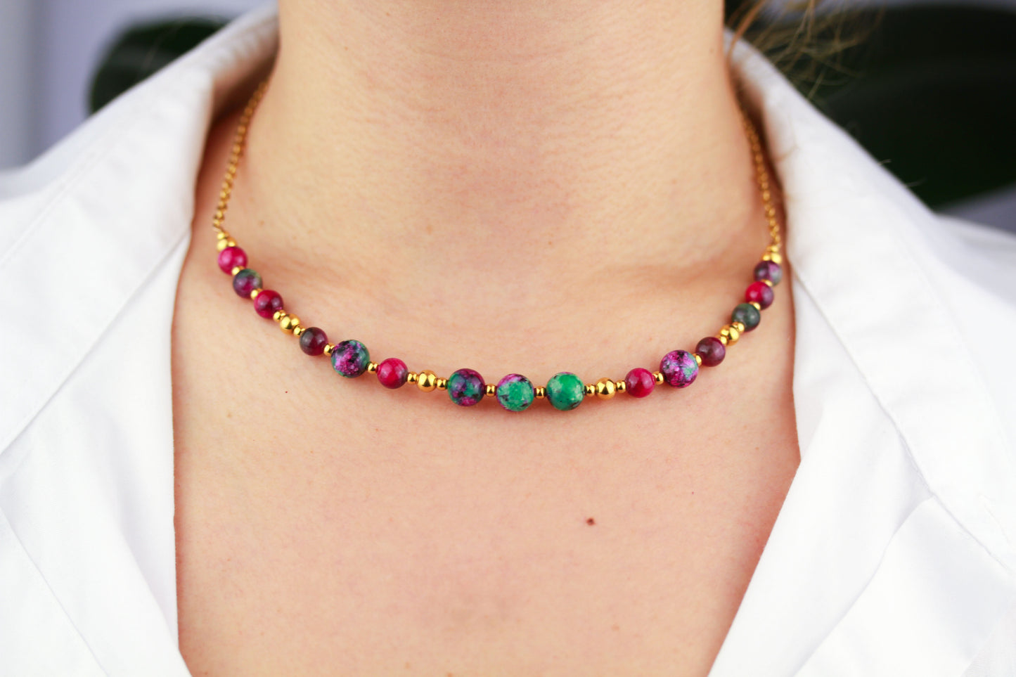 Rubin-Zoisit Perlenkette – Grün-Pink Naturstein für Energie & Harmonie