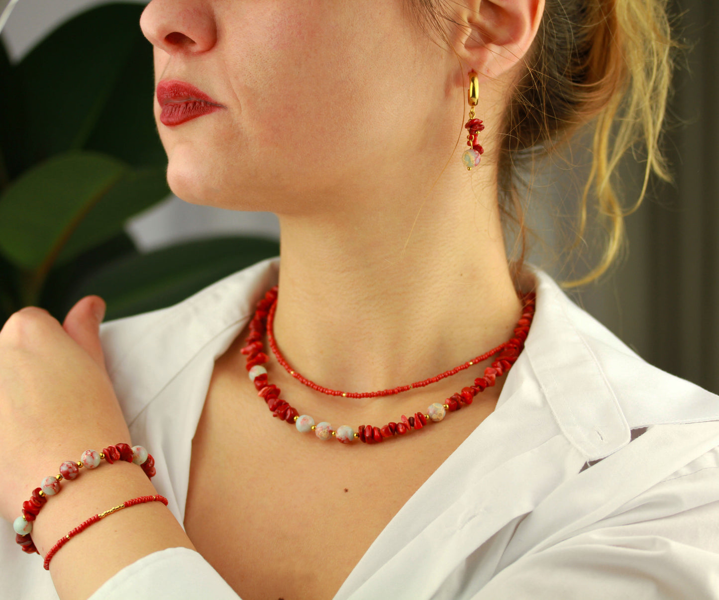 Layering Korallen Perlen Schmuckset – Kette, Armband & Ohrringe | Handgefertigt