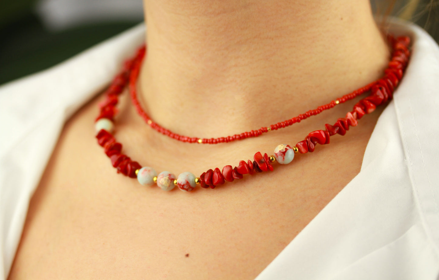 Layering Korallen Perlen Schmuckset – Kette, Armband & Ohrringe | Handgefertigt