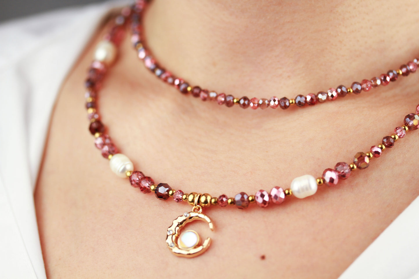 Layering Schmuckset – Kristall & Süßwasserperlen Halskette mit Mondanhänger | Handgefertigt