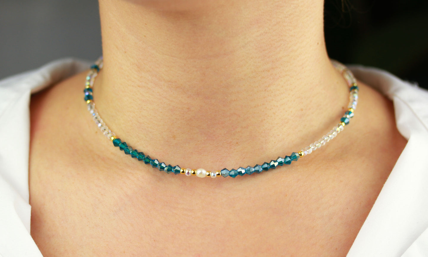 Blau-Kristall Perlenkette mit Süßwasserperle – Handgefertigt