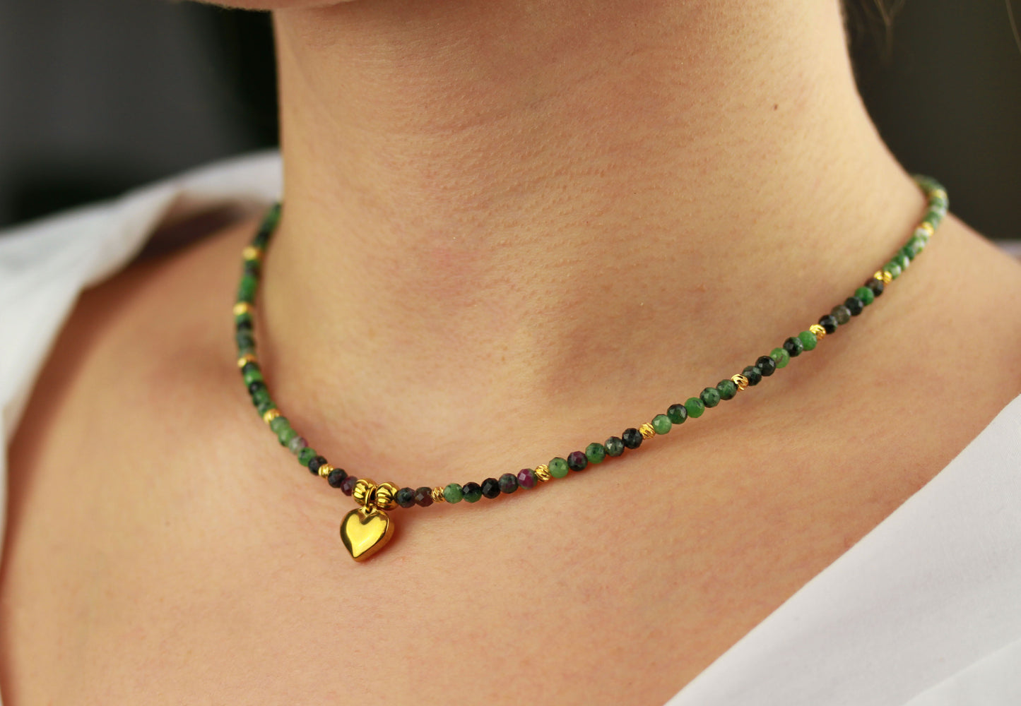 Rubin Zoisit Herz Halskette – Zarte Naturstein Perlenkette | Handgefertigt