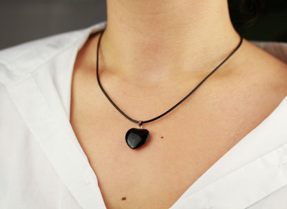 Onyx Herz Anhänger – Handgefertigte Naturstein-Halskette