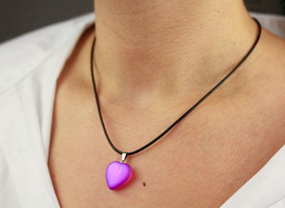 Pink Schimmer Herz Halskette – Zarte Halskette mit glänzendem Anhänger