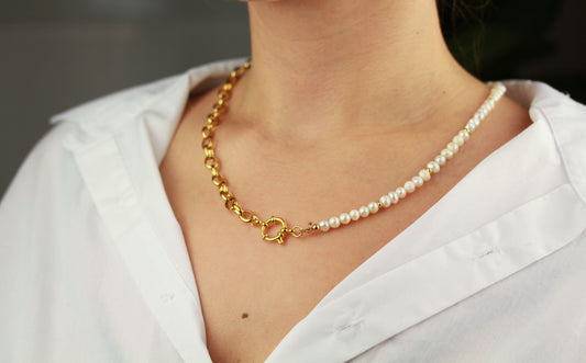 Perlenkette mit Süßwasserperlen – Minimalistisch & Handgefertigt