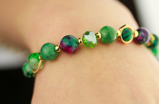 Grünes Kristall & Malachit Armband – Handgefertigter Naturstein-Schmuck