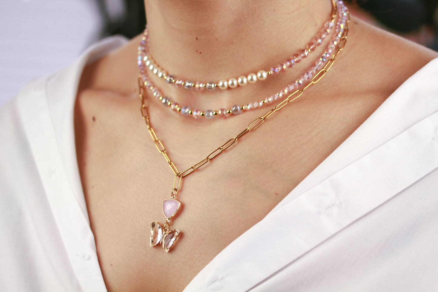Rosa Layering Perlenkettenset mit Schmetterling – Handgefertigtes Schmuckset