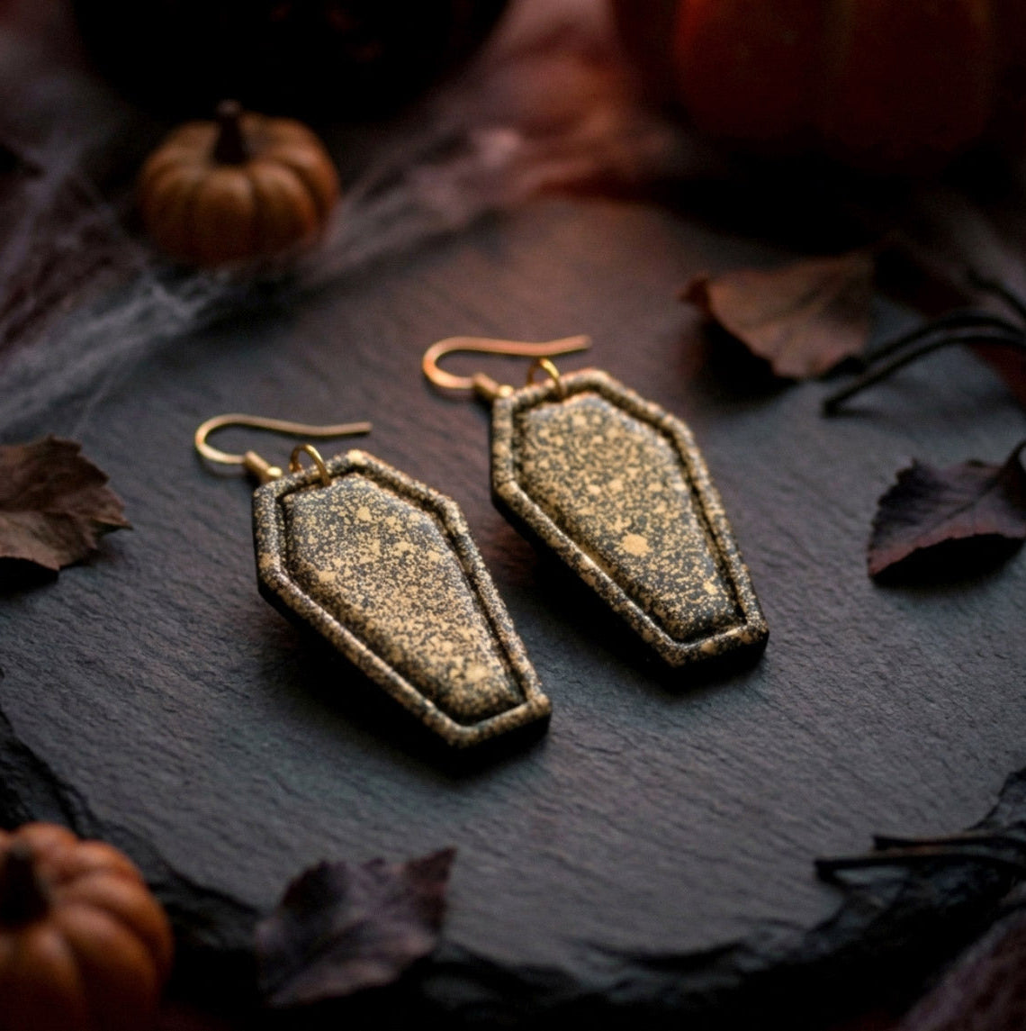 Sarg Ohrringe – Schwarze Polymer Clay Statement Ohrringe | Halloween Edition