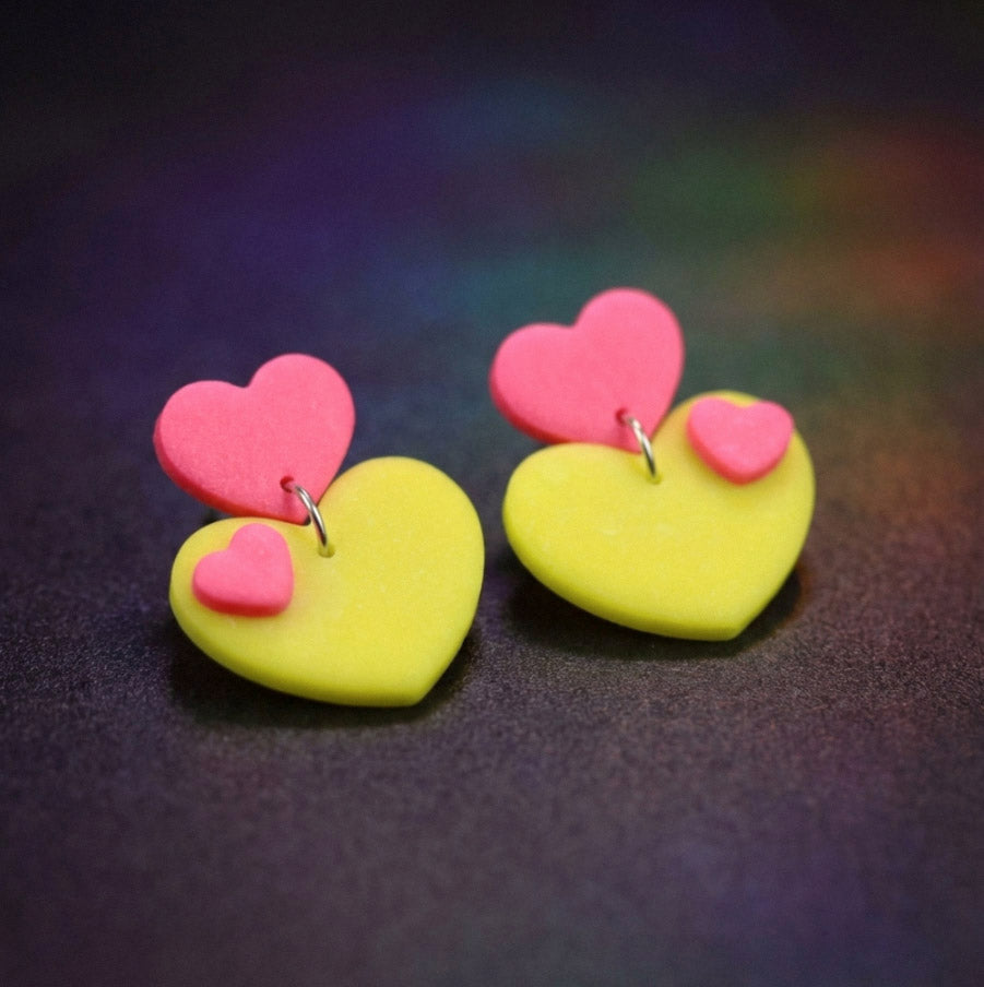 Glow Herz Ohrringe – Leuchtende Herz-Statement Ohrringe | Halloween Edition
