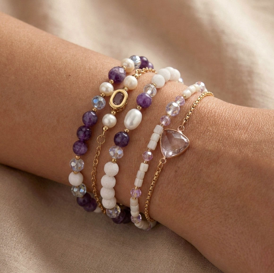 Amethyst & Muschelperlen Armband Set – 5-teilig | Handgefertigt | Spiritualität und inneren Ruhe
