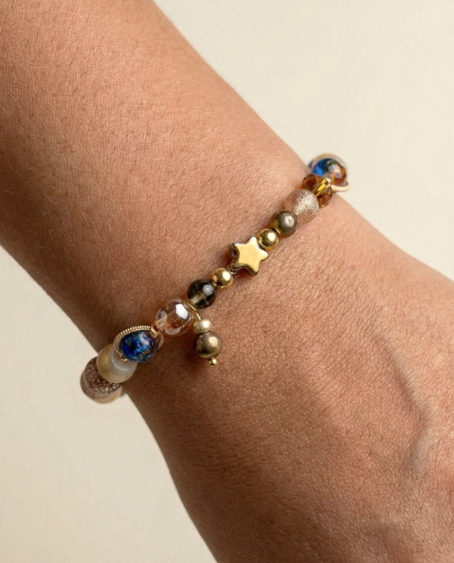 Goldenes Kristall & Glasperlen Armband – Hochwertiges Handgefertigtes Perlenarmband