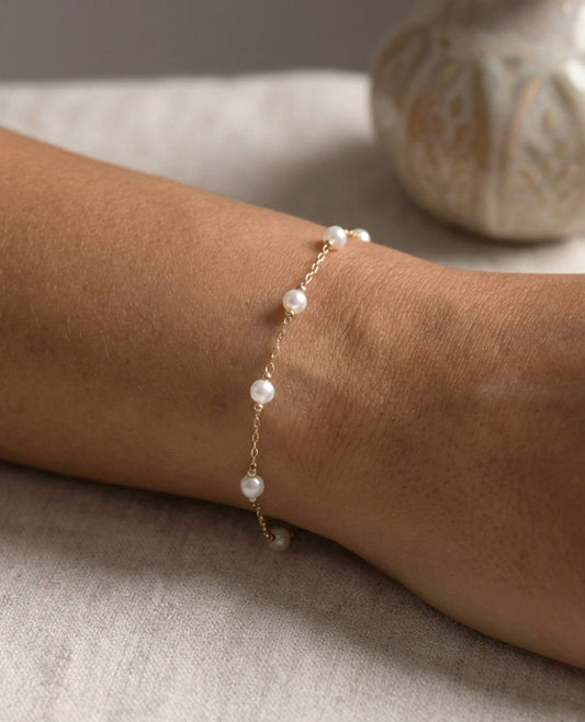 Elegantes Perlenarmband – Handgefertigtes Einzelstück