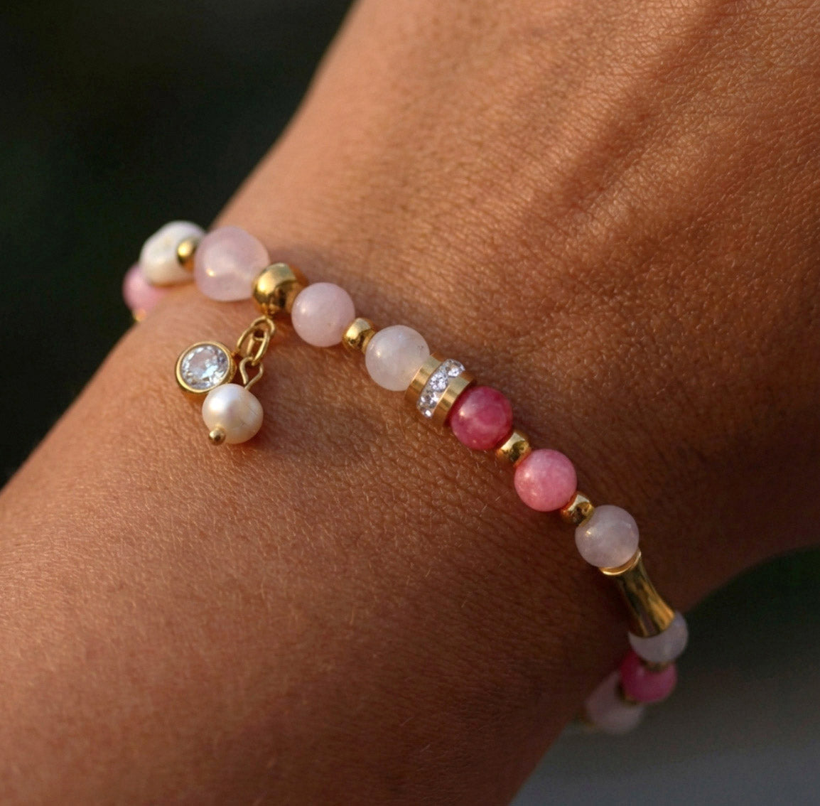 Armband mit Rosenquarz · Rhodonit · Quarz – Handgefertigtes Perlenarmband