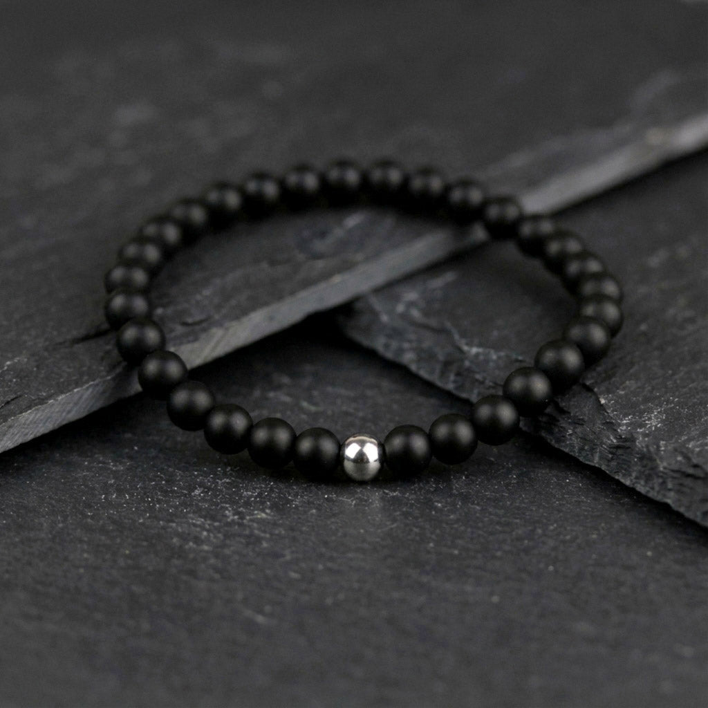 Schwarzes Herren Perlenarmband mit Edelstahlperle – Handgefertigt