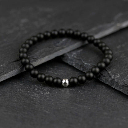 Schwarzes Herren Perlenarmband mit Edelstahlperle – Handgefertigt