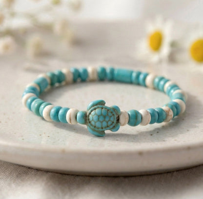 Türkis Naturstein Armband mit Schildkröten-Charm – Handgefertigtes Meeresdesign