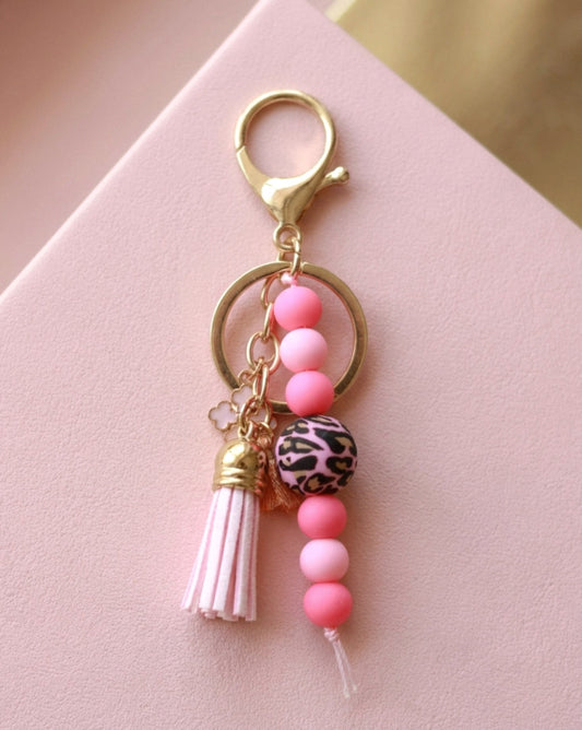 Happy Pink Leo Perlen Schlüsselanhänger mit Quaste – Handgemachter Schlüsselanhänger