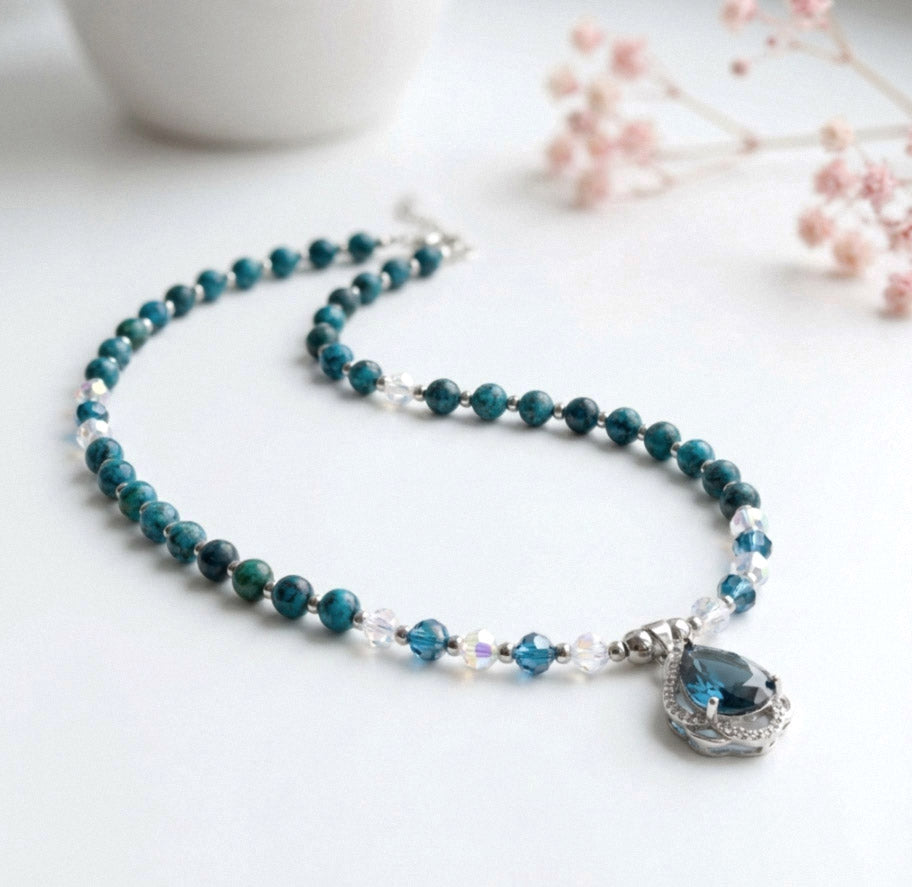 Türkis-Blaue Perlenkette & Armband – Handgefertigtes Schmuckset