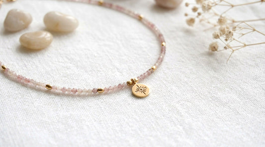 Rosenquarz Naturstein Perlenhalskette – Handgefertigt