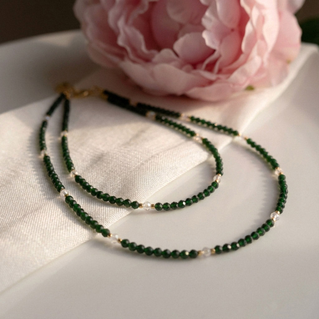 Grüner Sternenstein Choker & Armband – Zartes handgefertigtes Schmuckset