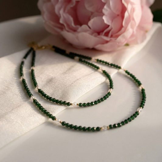 Grüner Sternenstein Choker & Armband – Zartes handgefertigtes Schmuckset