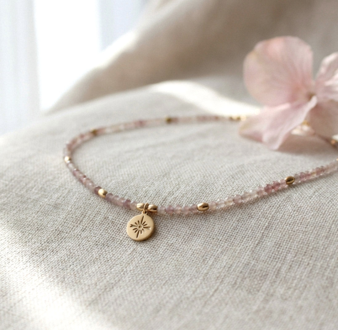 Rosenquarz Naturstein Perlenhalskette – Handgefertigt