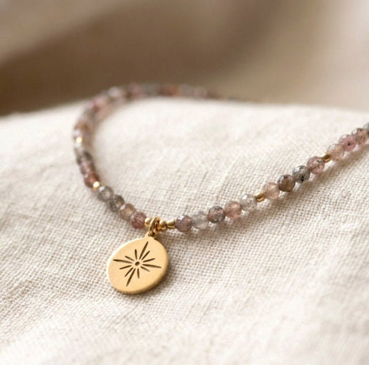 Zarter Sonnenstein Choker – Naturstein Perlenhalskette -  Handgefertigt