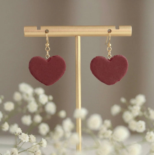 Rote Macaron Ohrringe – Handgefertigte Polymer Clay Valentinstags-Ohrringe