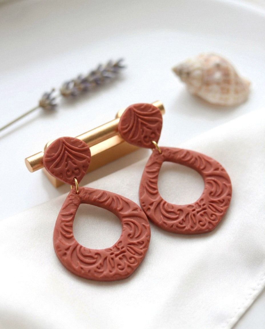 Boho Terra Cotta Ohrringe – Handgefertigte Polymer Clay Statement Ohrringe