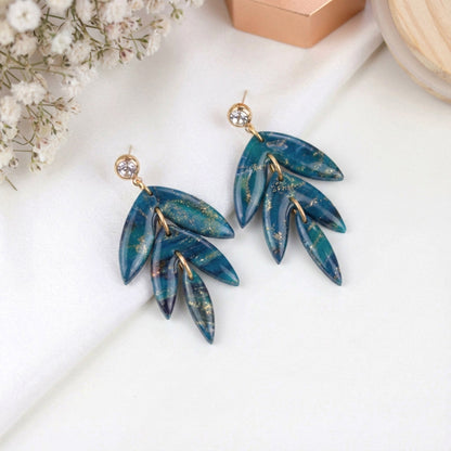 Grün Schwarz Gold Marmor Ohrringe – Handgefertigte Polymer Clay Statement