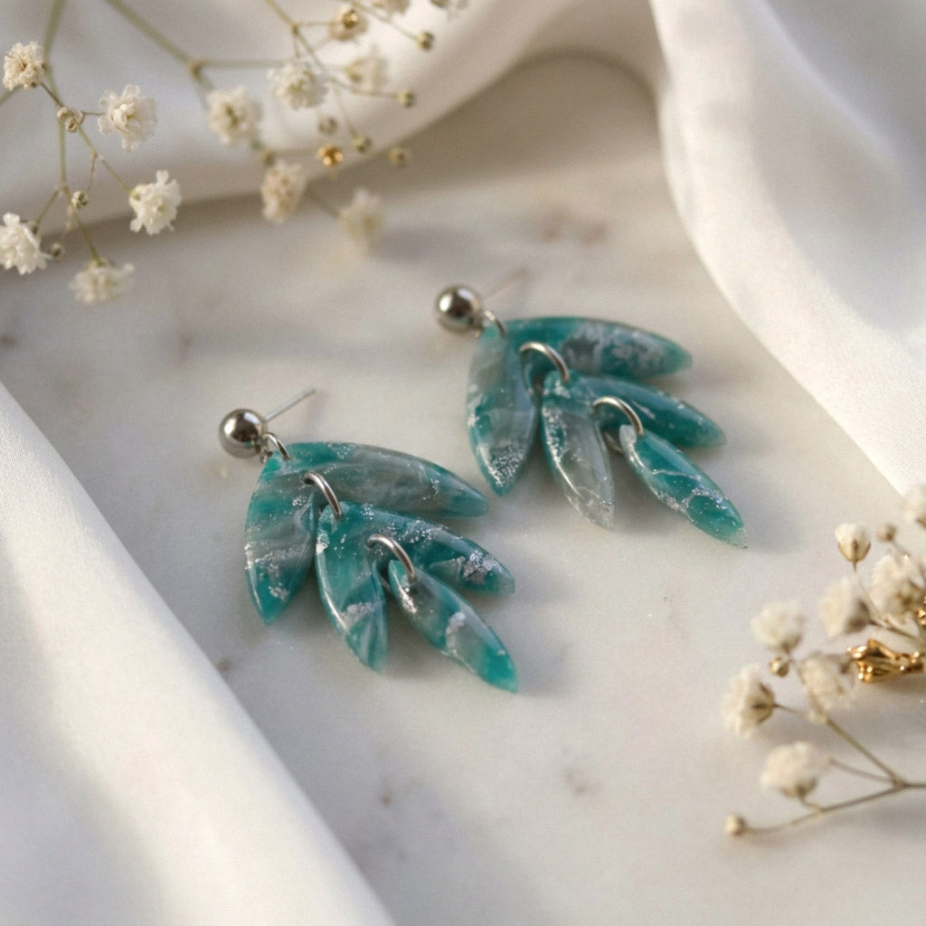 Grün-Silber Marmor Ohrringe – Handgefertigte Polymer Clay Statement