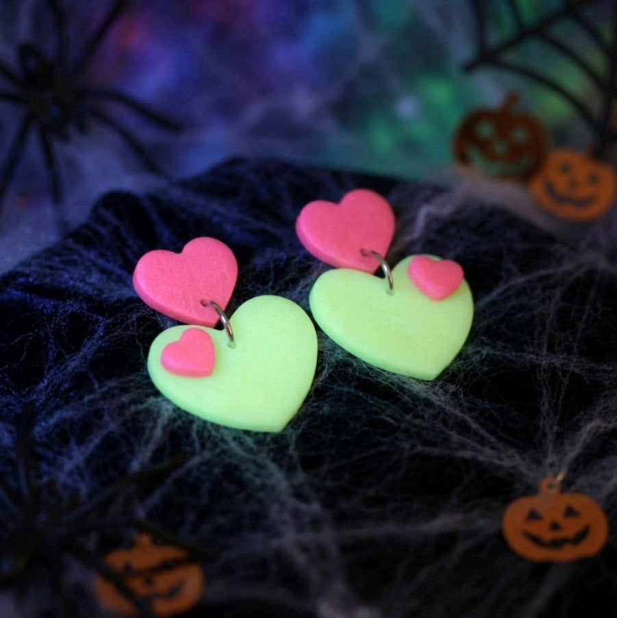 Glow Herz Ohrringe – Leuchtende Herz-Statement Ohrringe | Halloween Edition