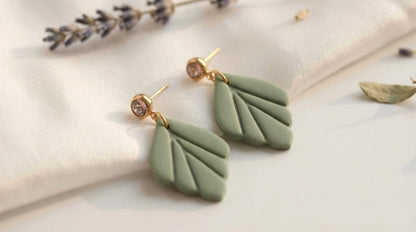 Kleine Blatt Ohrringe – Polymer Clay Statement Ohrringe | Kollektion Marlen