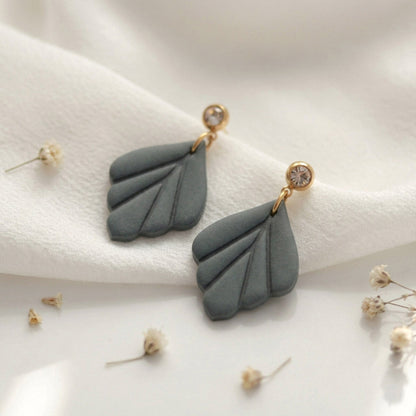 Kleine Blatt Ohrringe – Polymer Clay Statement Ohrringe | Kollektion Marlen