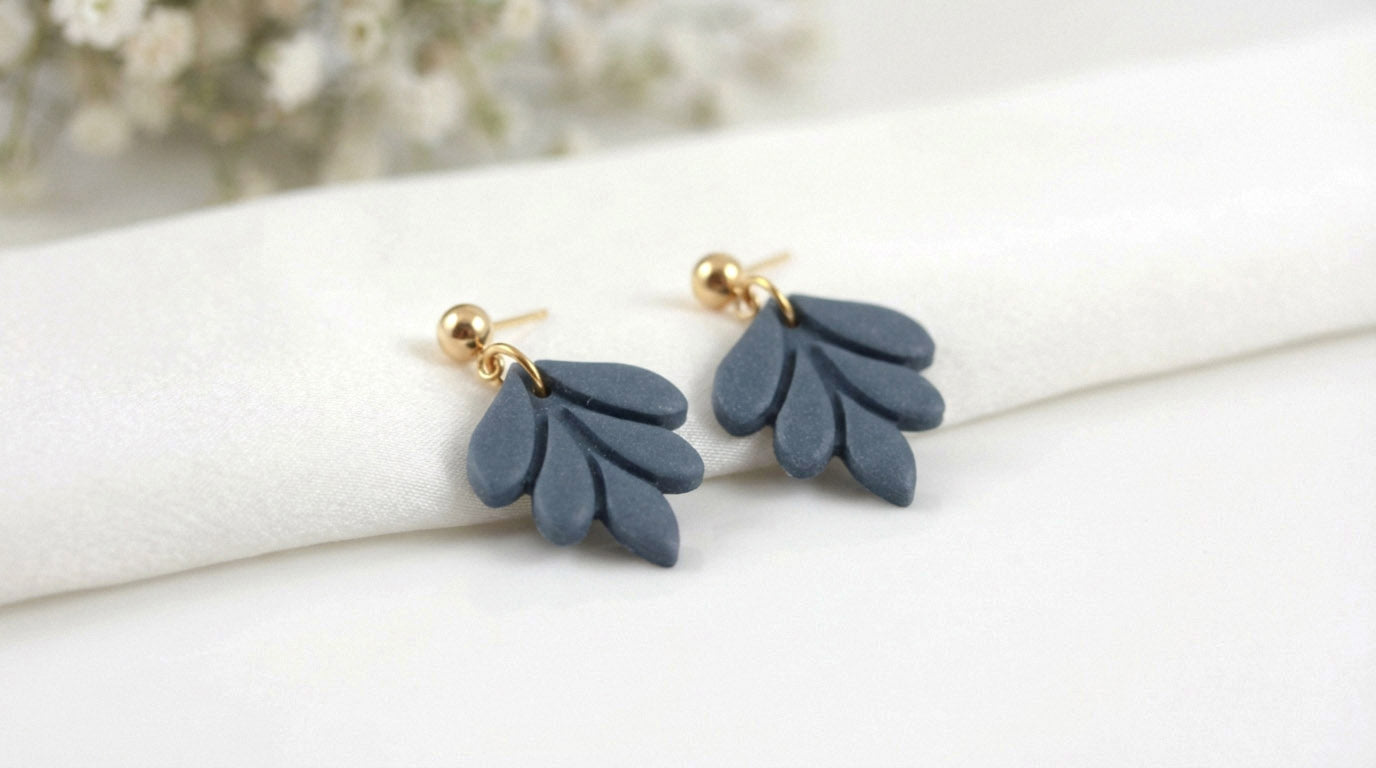 Kleine Blatt Ohrringe – Handgefertigte Polymer Clay Statement Ohrringe | Dewlight