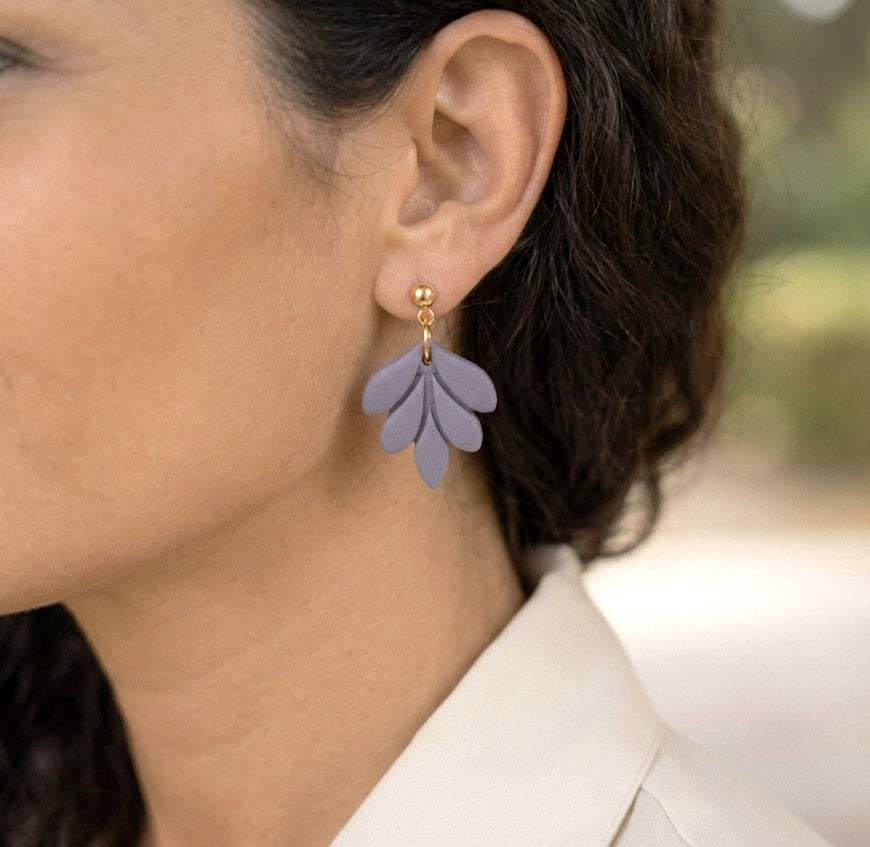 Kleine Blatt Ohrringe – Handgefertigte Polymer Clay Statement Ohrringe | Dewlight