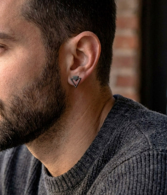 Unisex Dreieck Ohrstecker – Schwarze geometrische Statement Ohrringe