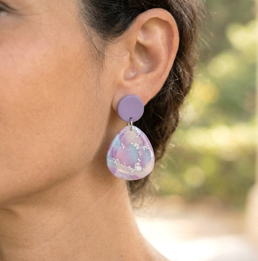 Pastell Lila-Blau Ohrringe – Handgefertigte Polymer Clay Statement Kollektion