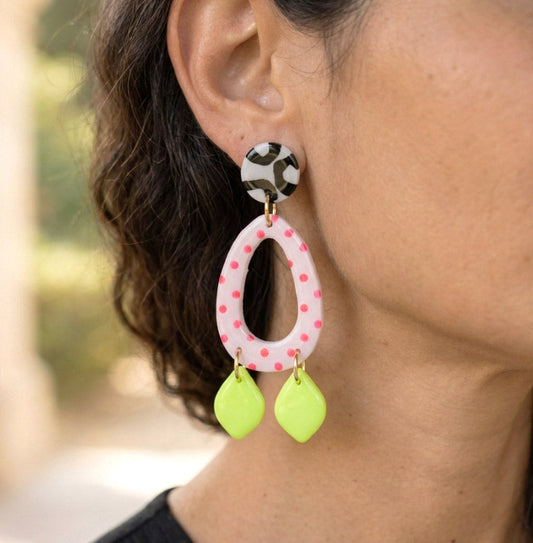 Point Neon – Handgefertigte auffällige Polymer Clay Statement Ohrringe