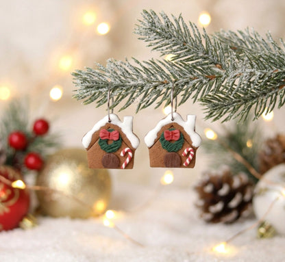 Lebkuchenhaus Weihnachts Ohrringe – Handgefertigte Polymer Clay Statement Ohrringe